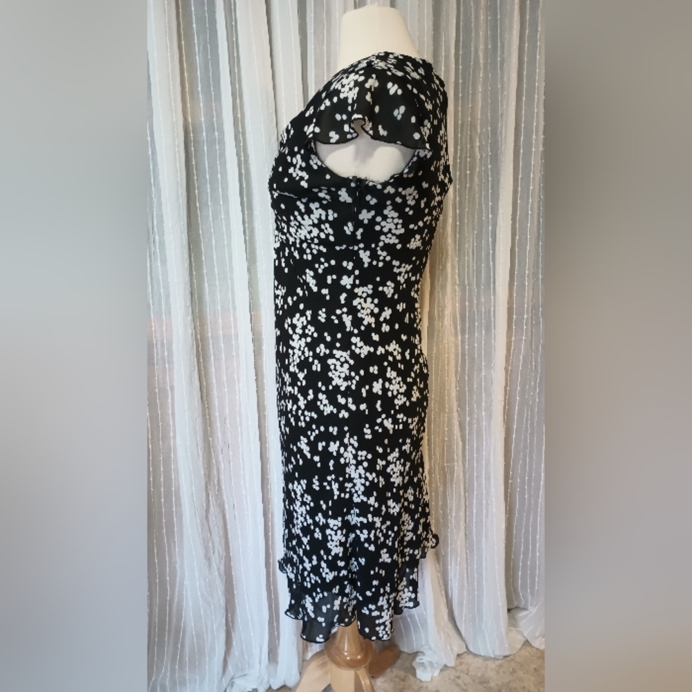 R&K Originals Petite Black White Polkadot Knot Twist Neckline Feminine Dress 8P - Picture 3 of 11